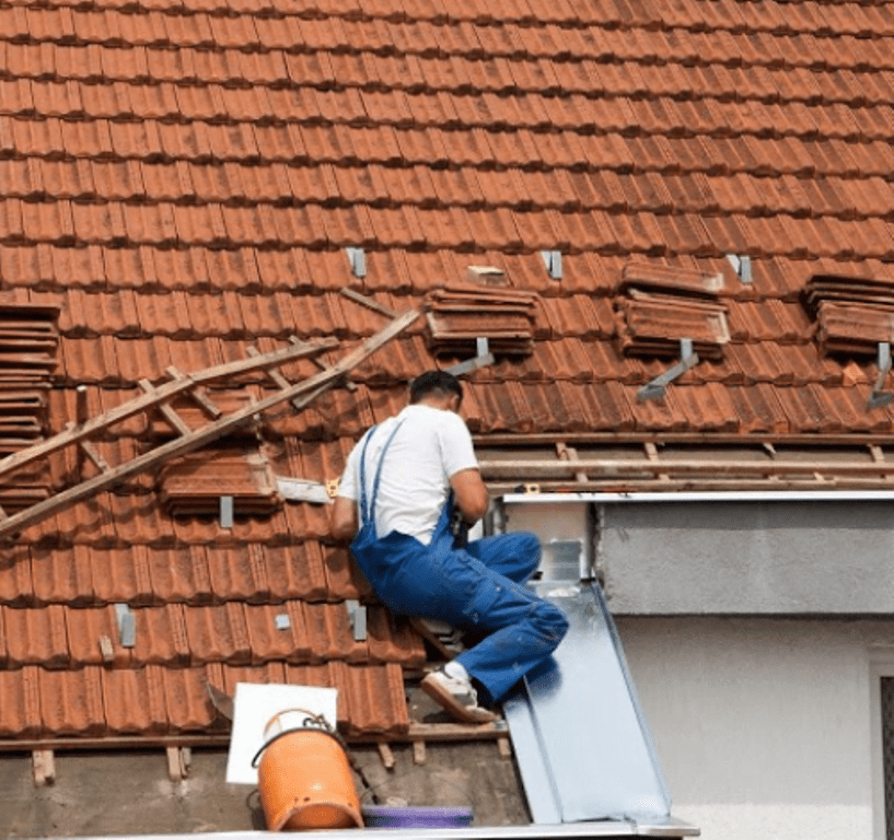 roof restoration service in Melbourne